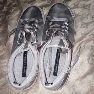 Young girls Tommy Hilfiger shoes